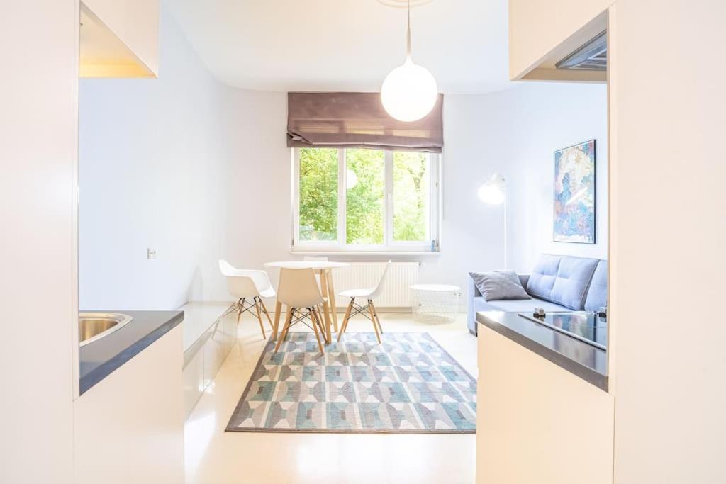 Rozana, Stary Mokotow Apartamento Varsóvia Exterior foto