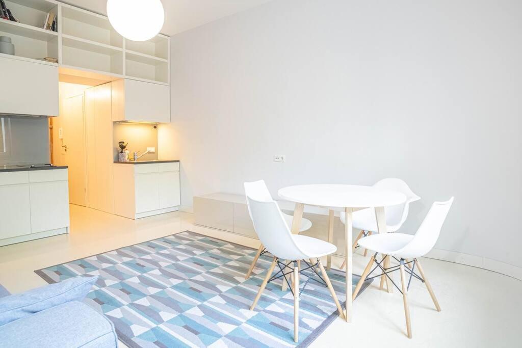 Rozana, Stary Mokotow Apartamento Varsóvia Exterior foto